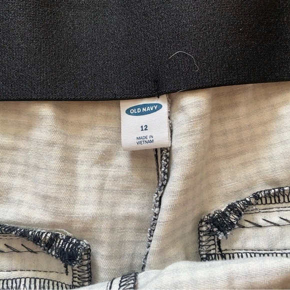 Old navy black and white gingham printed straight leg plants size 12 stretchy - Picture 3 of 5